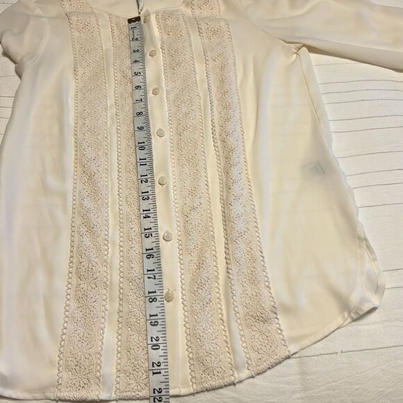 Lauren Conrad Sheer Blouse with Lace Decoration - Picture 9 of 9